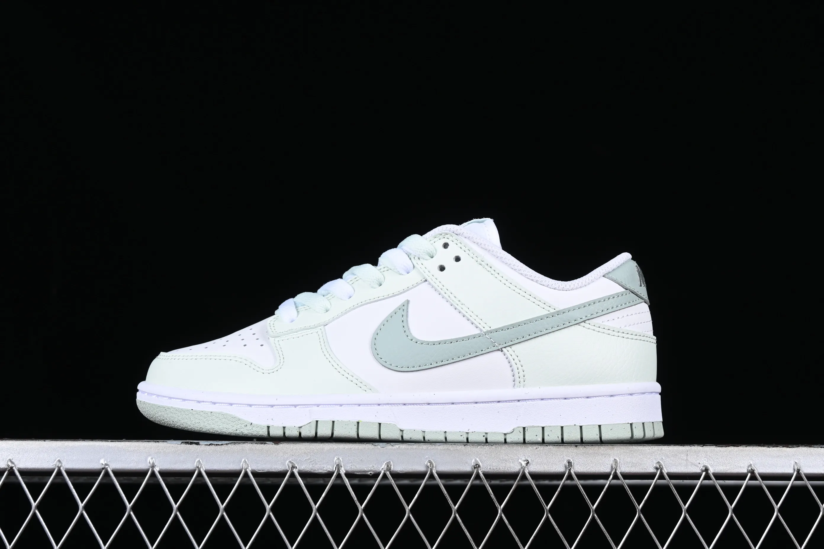 All categories Nk SB Dunk series Nk SB Dunk Low low-top sneakers Nk Dunk Low "White Mint" light green SB smashed backboard fashion casual sneakers DN1431-102